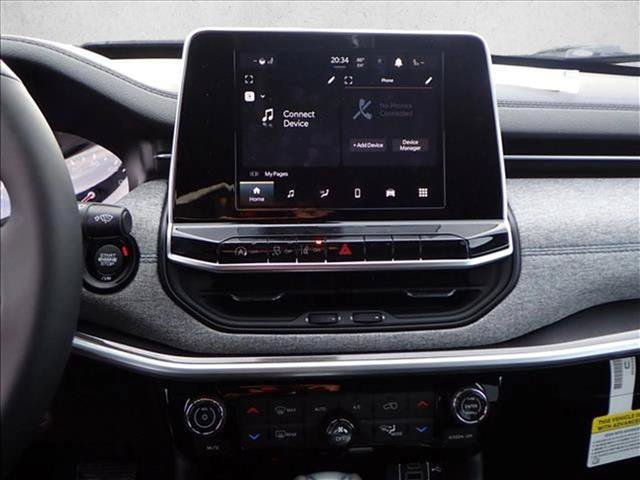 New 2026 Jeep Compass Latitude AWD/4WD image 17
