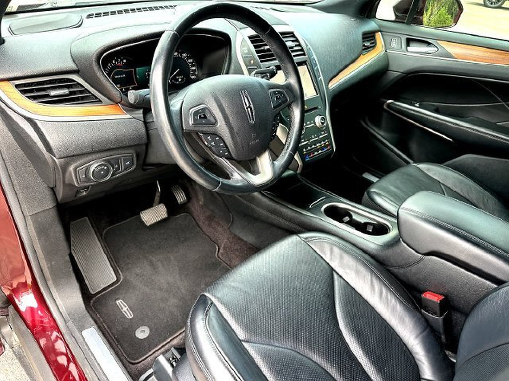 Used 2017 Lincoln MKC Reserve FWD image 13