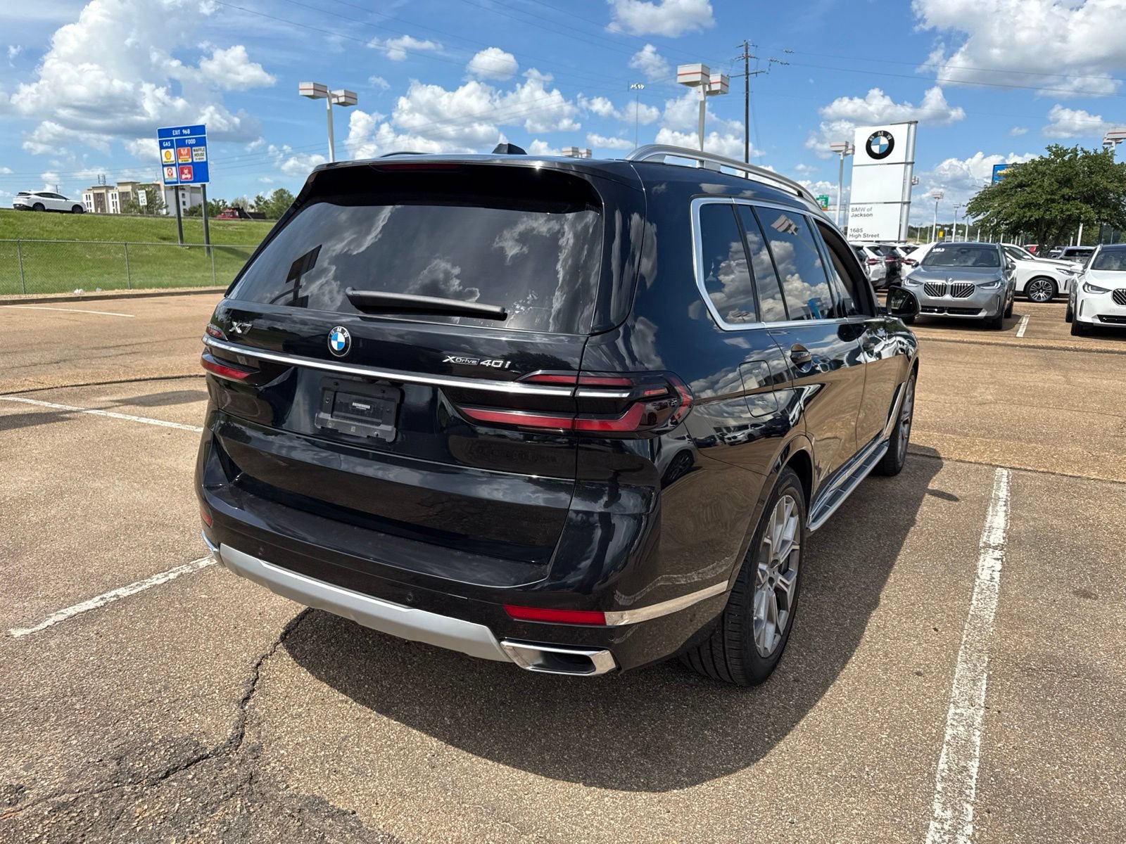 Certified 2024 BMW X7 xDrive40i w/ Executive Package AWD/4WD image 5
