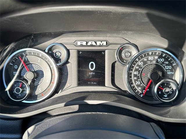 Used 2024 RAM 2500 Tradesman w/ Chrome Appearance Group image 33