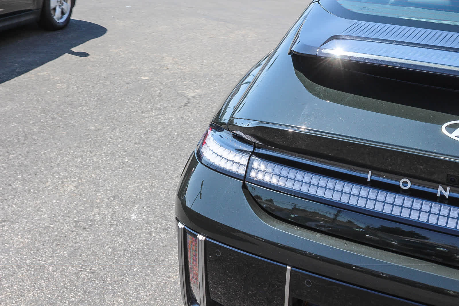 Certified 2023 Hyundai Ioniq 6 Limited RWD image 8