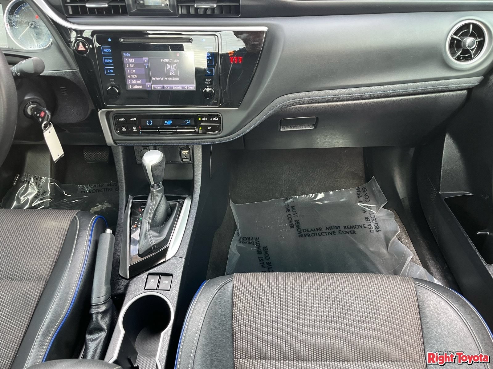 Certified 2018 Toyota Corolla SE FWD image 19