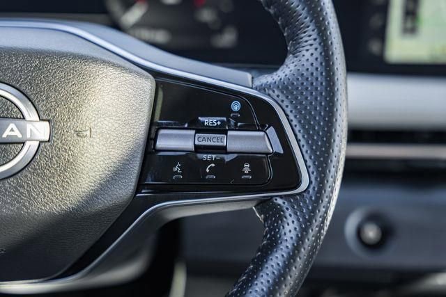 Used 2023 Nissan Ariya AWD image 28