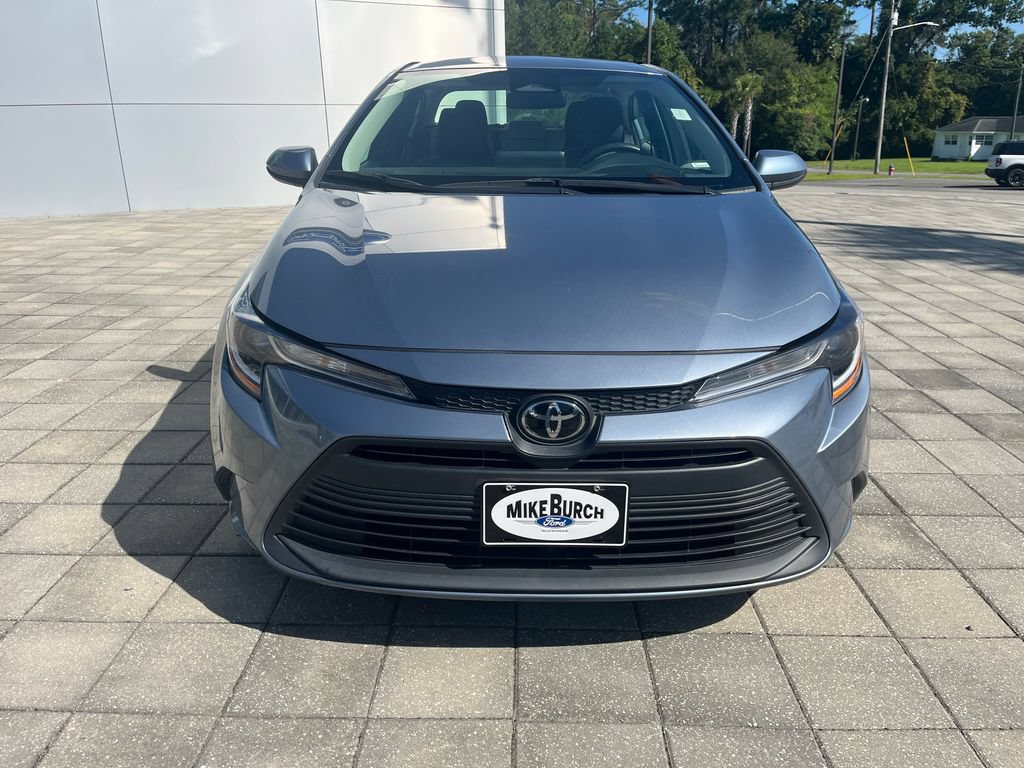 Used 2024 Toyota Corolla LE w/ LE Convenience Package FWD image 9