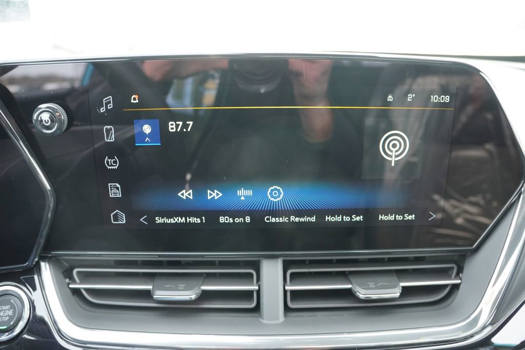 New 2026 Chevrolet Trax RS w/ Sunroof Package FWD image 13