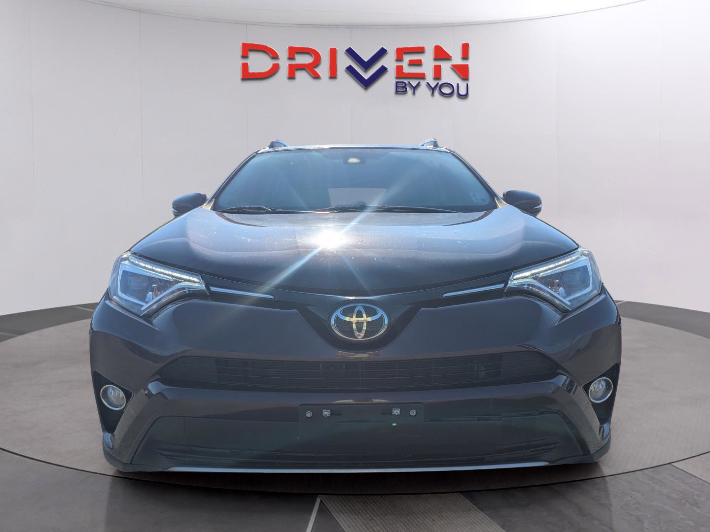 Used 2017 Toyota RAV4 Limited image 8
