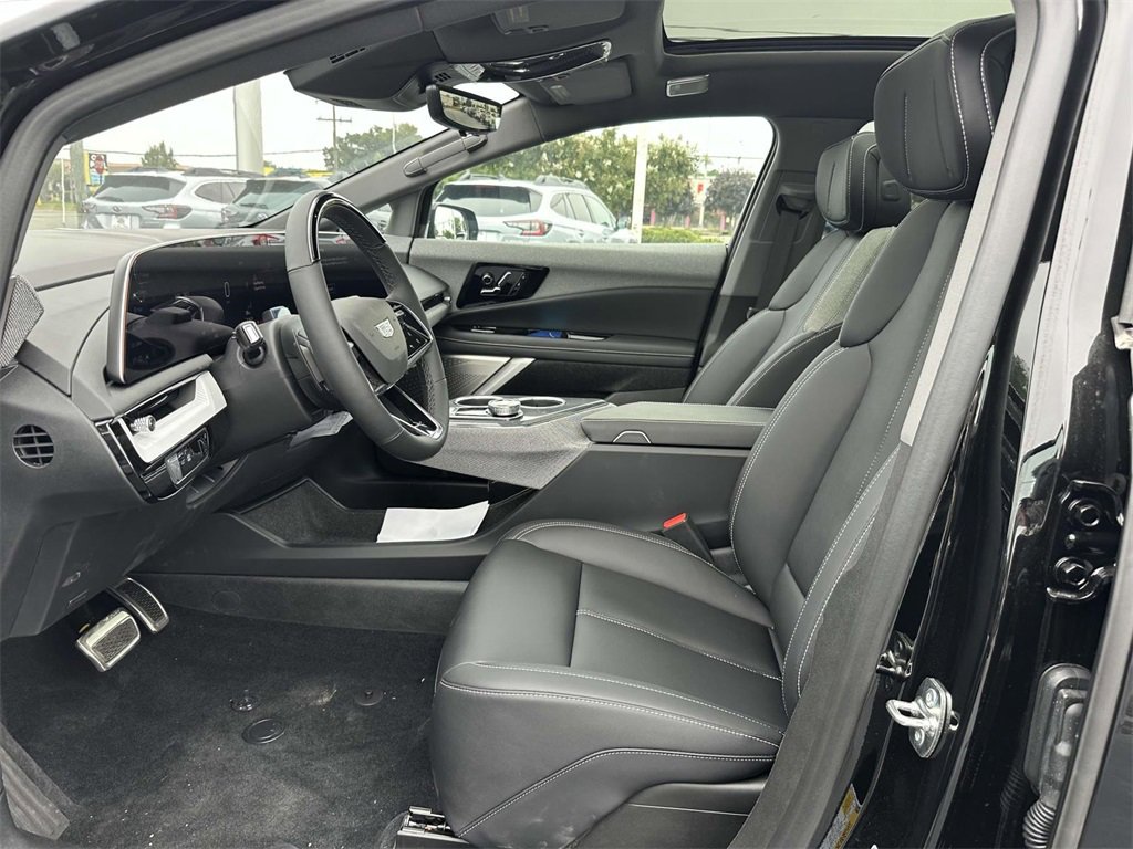 New 2025 Cadillac Optiq Sport 1 image 16