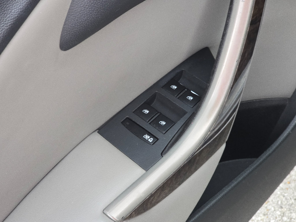 Used 2013 Buick Verano FWD image 18