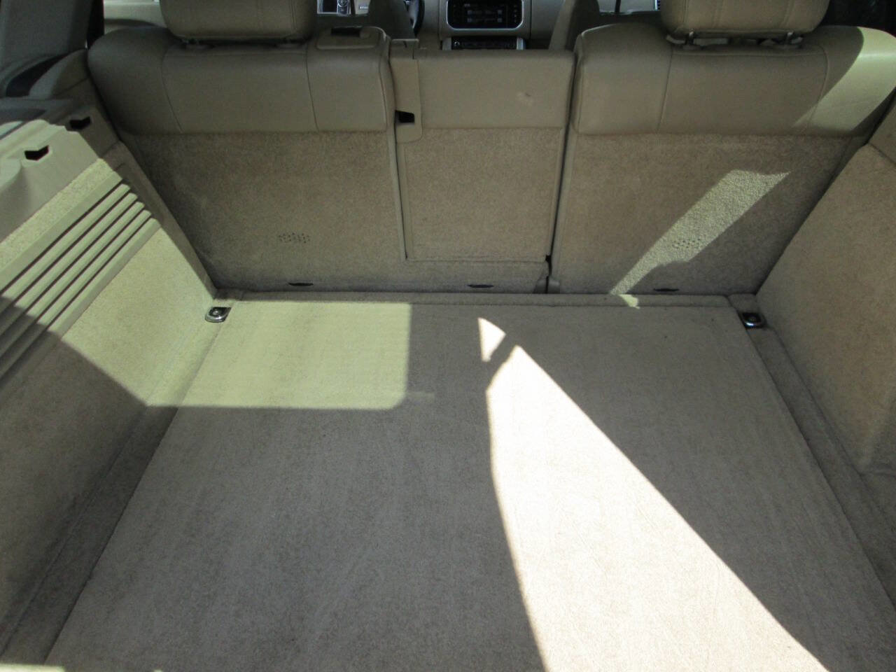 Used 2016 Land Rover Range Rover Supercharged image 13