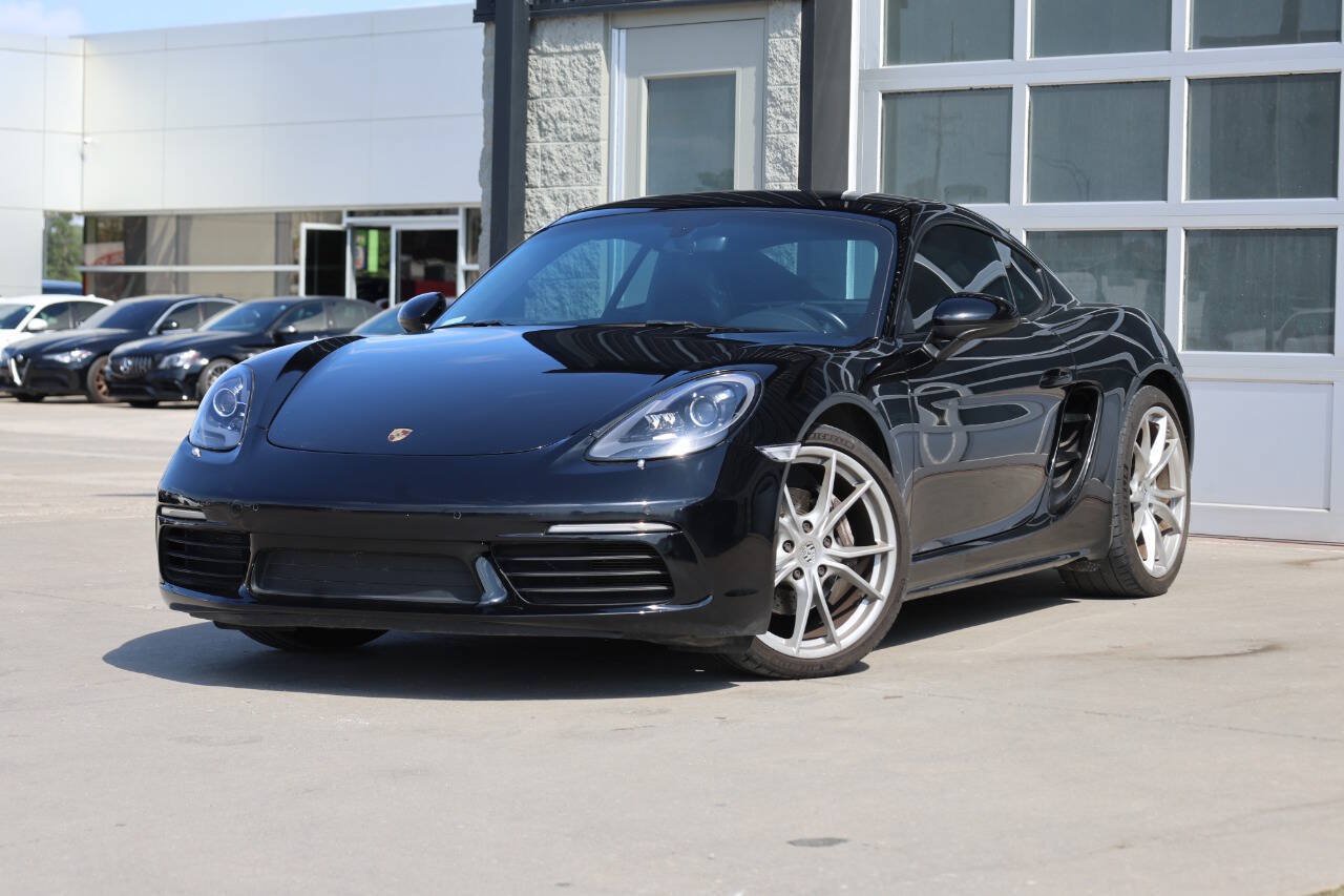 Used 2019 Porsche 718 Cayman RWD image 3