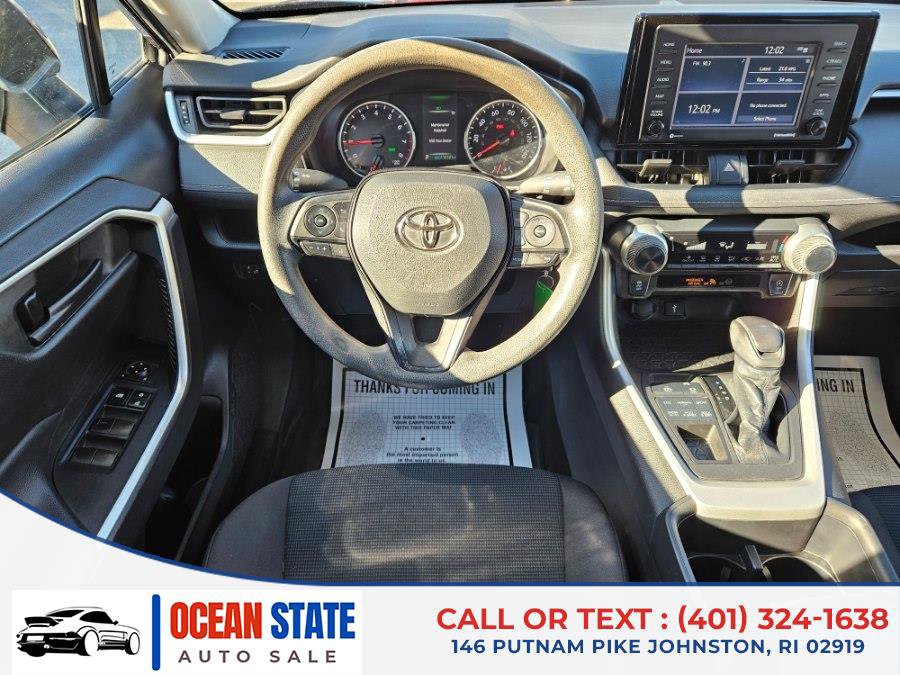 Used 2022 Toyota RAV4 LE image 17