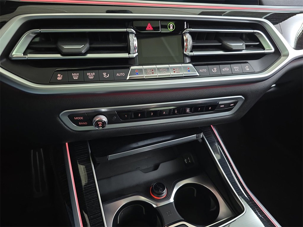 Used 2019 BMW X7 xDrive50i w/ M Sport Package image 28
