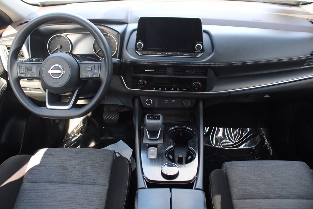 Used 2023 Nissan Rogue SV image 17