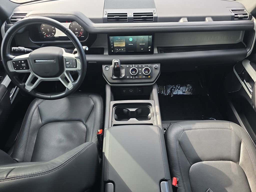 Used 2024 Land Rover Defender 90 S image 19