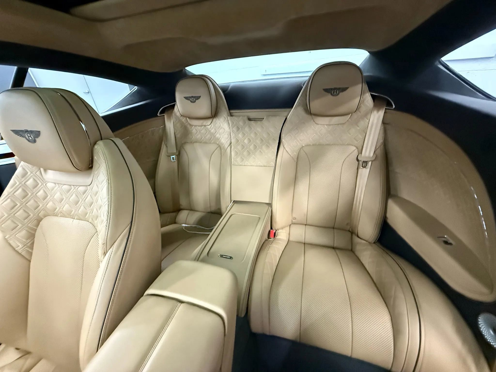 Used 2022 Bentley Continental GT image 38