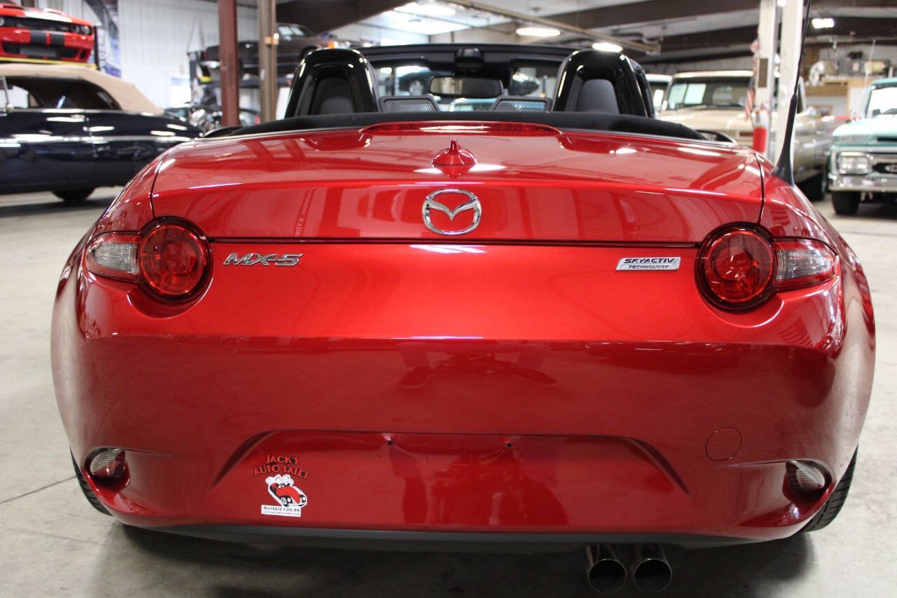 Used 2016 MAZDA MX-5 Miata Grand Touring RWD image 24