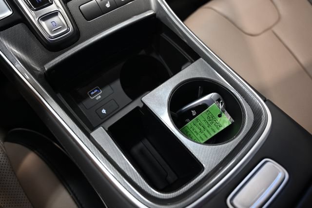 Used 2022 Hyundai Santa Fe SEL w/ Convenience + Premium Package FWD image 19