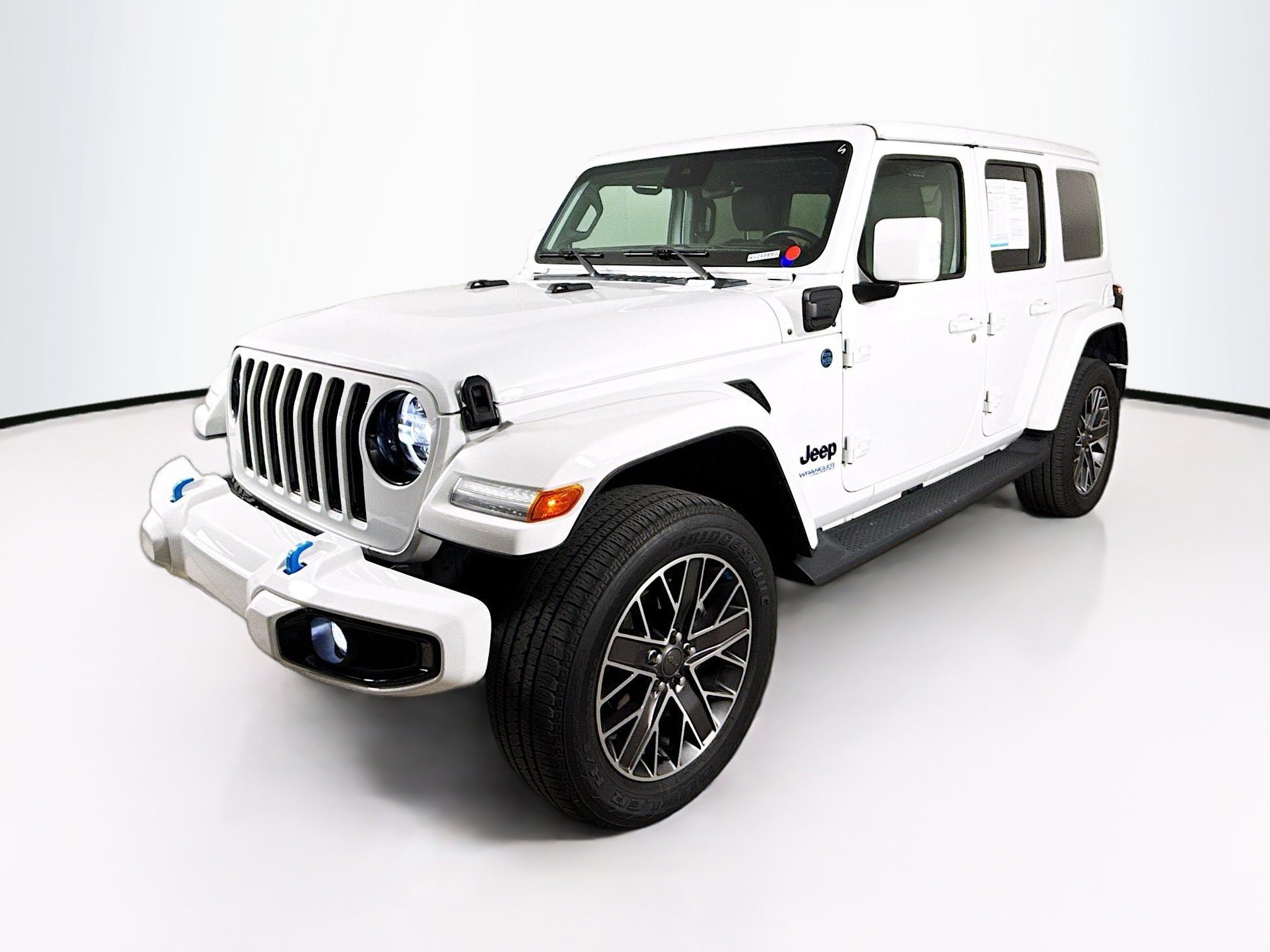 Used 2022 Jeep Wrangler Unlimited Sahara image 4