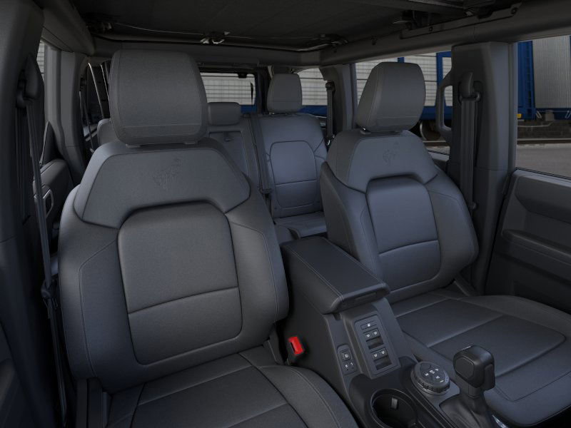 New 2025 Ford Bronco Outer Banks w/ Black Appearance Package image 35