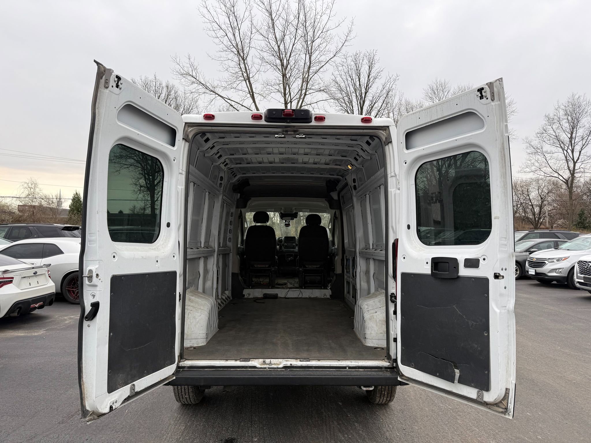 Used 2022 RAM ProMaster 2500 FWD image 6