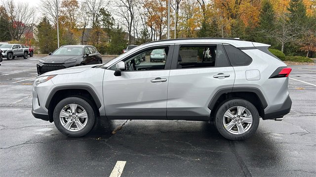 New 2025 Toyota RAV4 XLE w/ Convenience Package image 4