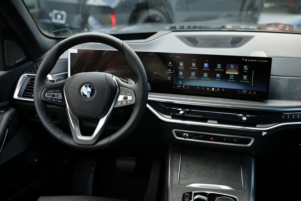 New 2026 BMW X5 xDrive50e w/ Climate Comfort Package image 27