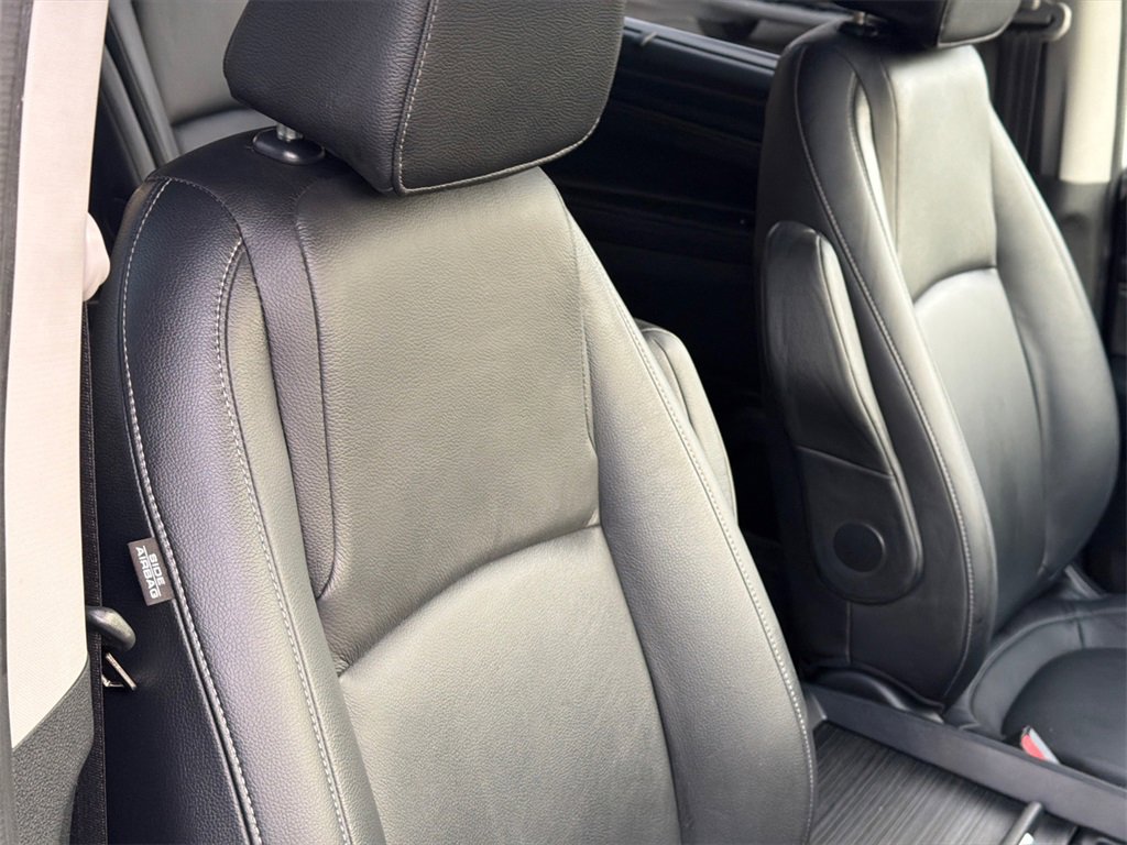 Used 2023 Honda Odyssey Touring image 11
