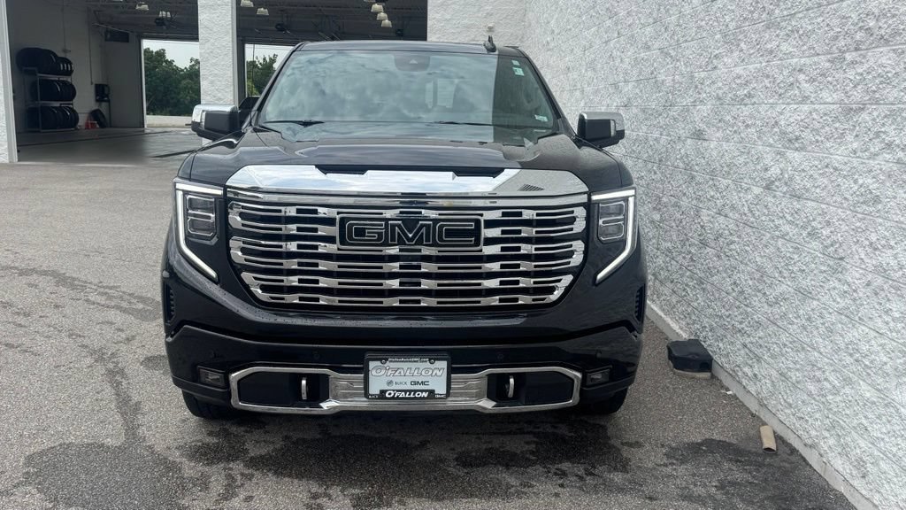 Used 2024 GMC Sierra 1500 Denali w/ Denali Reserve Package AWD/4WD image 8