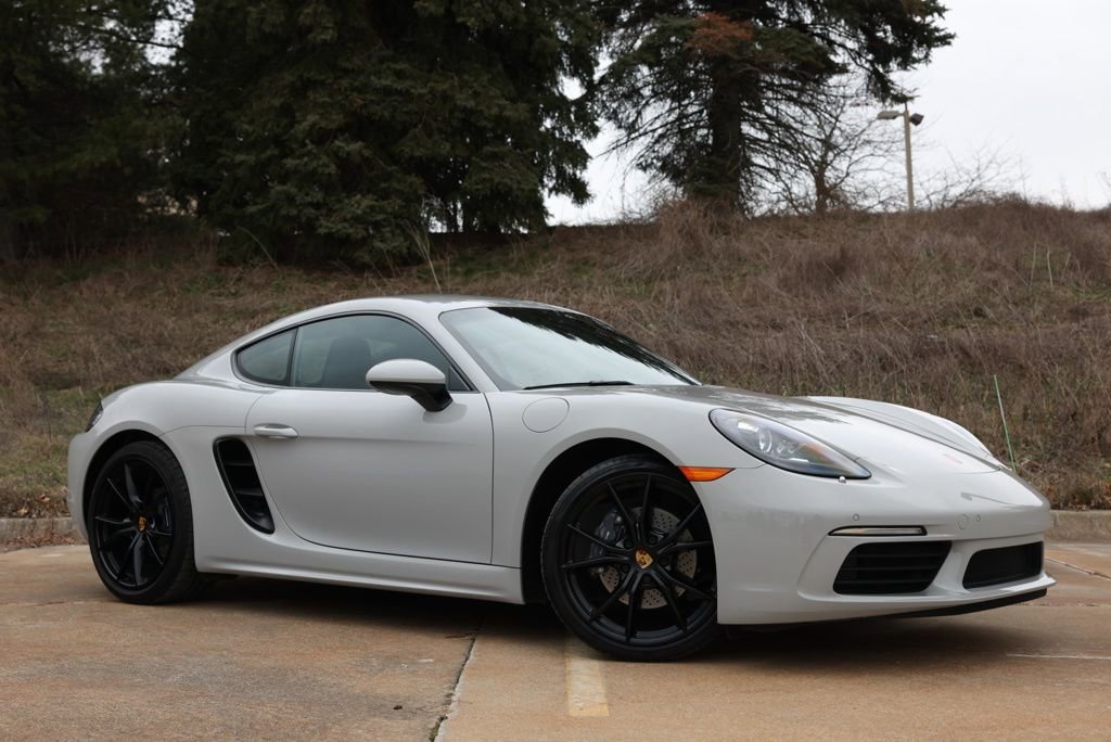 Used 2025 Porsche 718 Cayman image 17