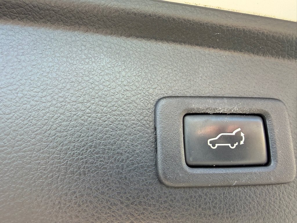 Used 2016 Subaru Forester 2.5i Limited AWD/4WD image 24