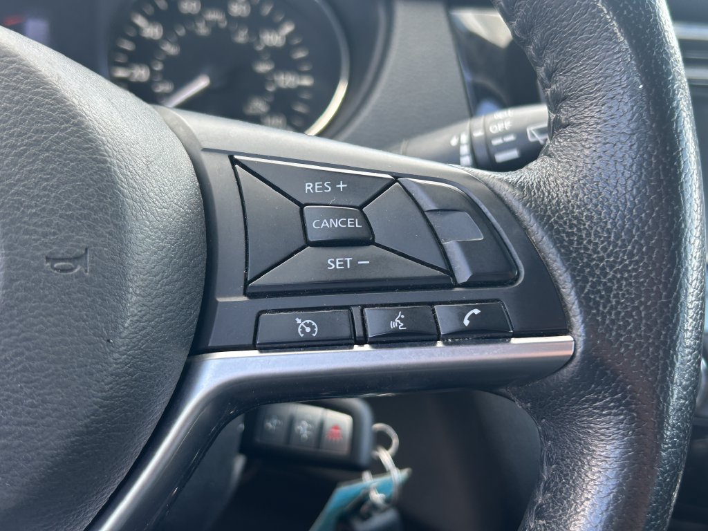 Used 2019 Nissan Rogue S AWD/4WD image 17