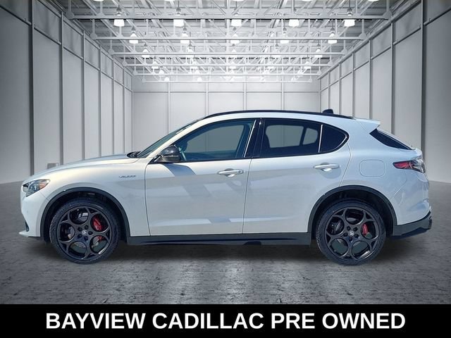 Used 2025 Alfa Romeo Stelvio Sprint w/ Veloce Package AWD/4WD image 2