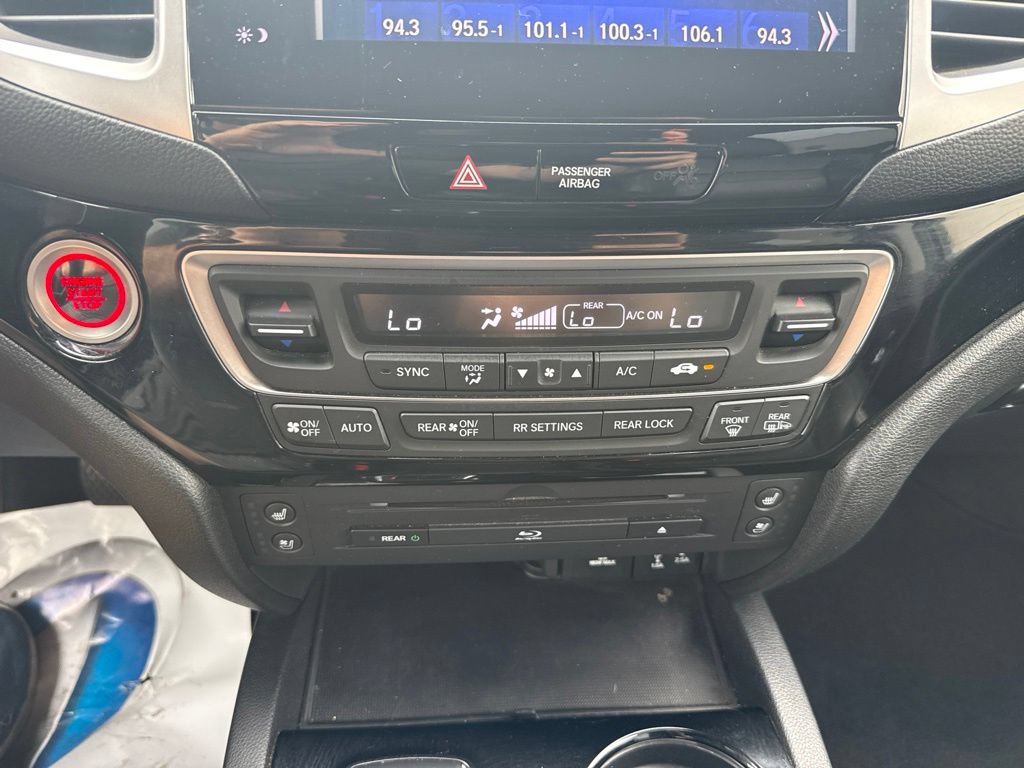 Certified 2017 Honda Pilot Elite image 27