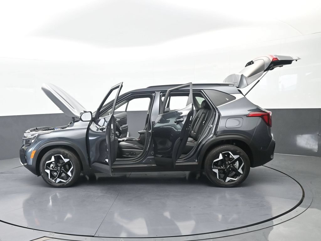 Used 2024 Kia Seltos EX FWD image 74