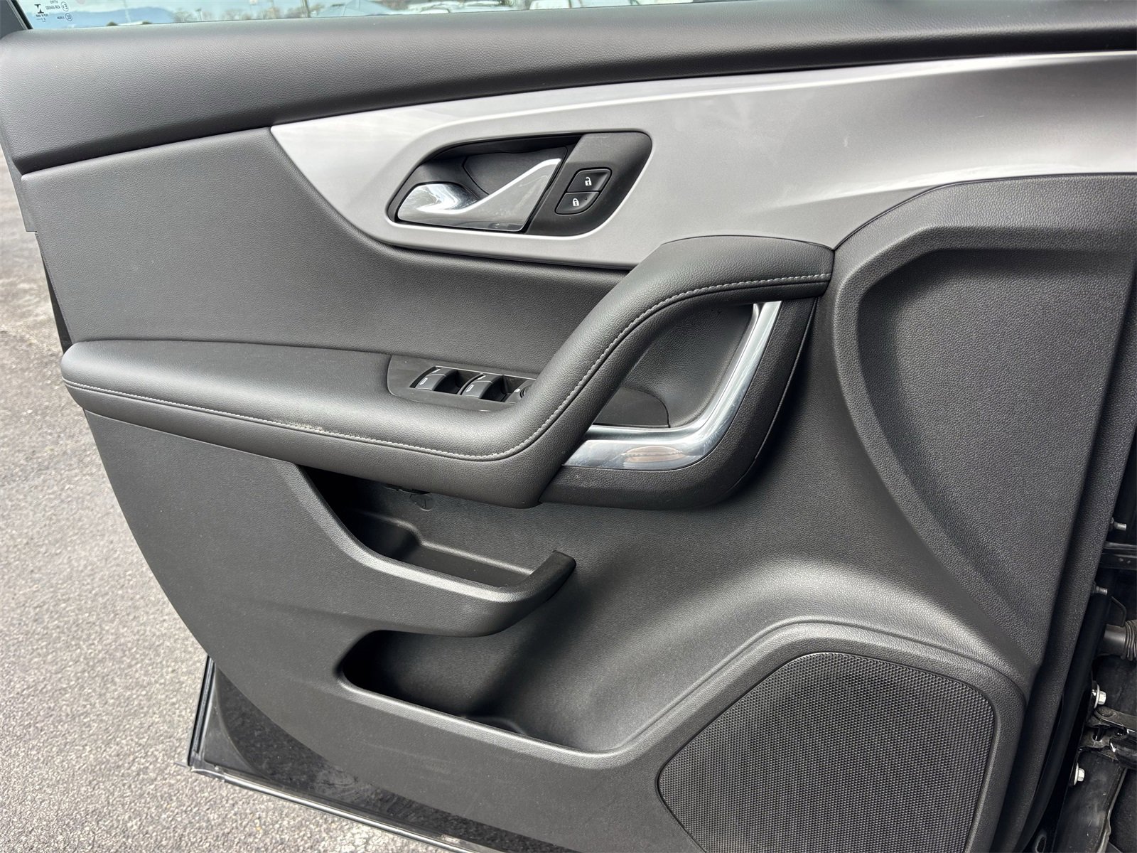 Used 2021 Chevrolet Blazer LT w/ LPO, Exterior Decal Package image 15