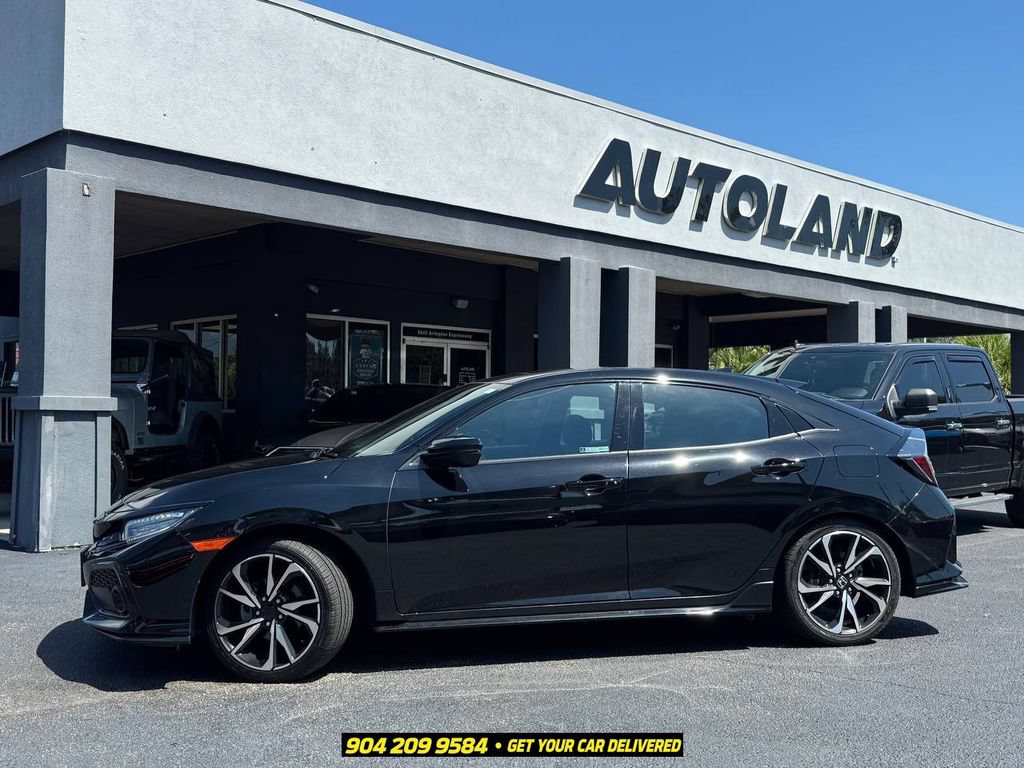 Used 2019 Honda Civic Sport Touring image 4