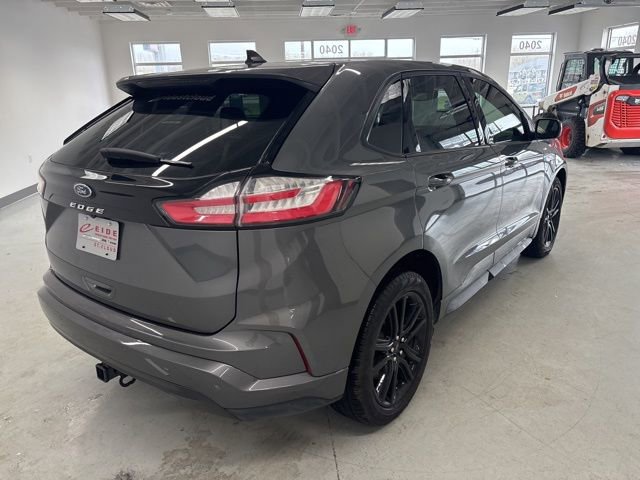 Used 2023 Ford Edge ST-Line w/ Class II Trailer Tow Package AWD/4WD image 11