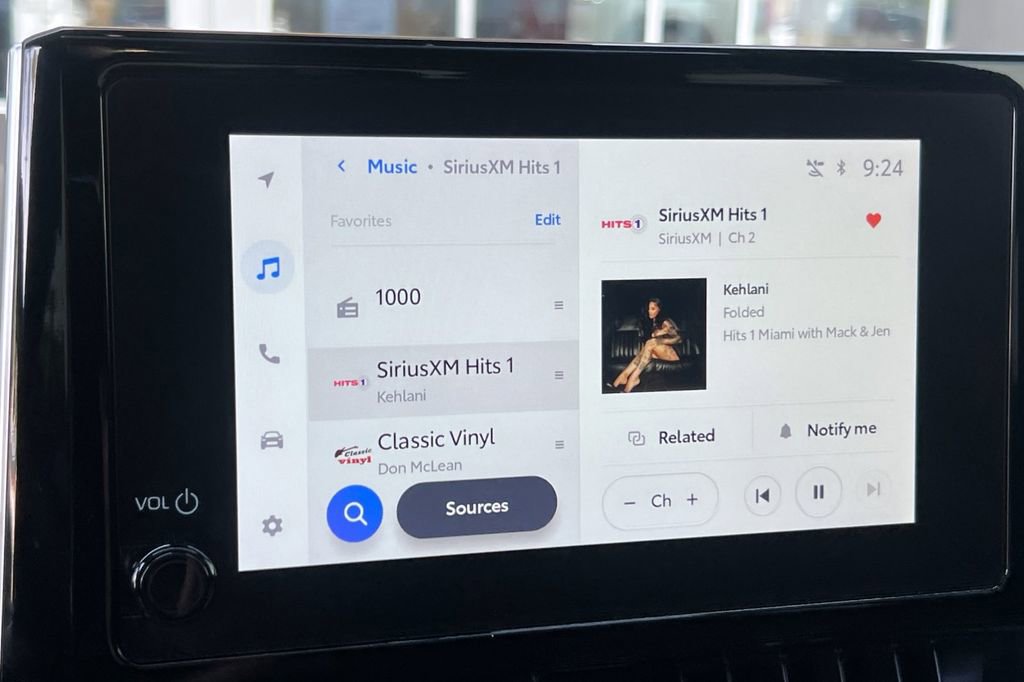 Used 2023 Toyota Corolla SE w/ SE Premium Package image 20