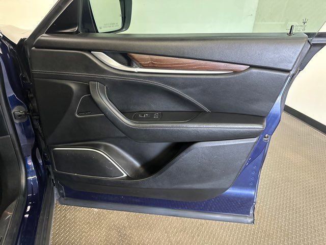 Used 2017 Maserati Levante S image 35