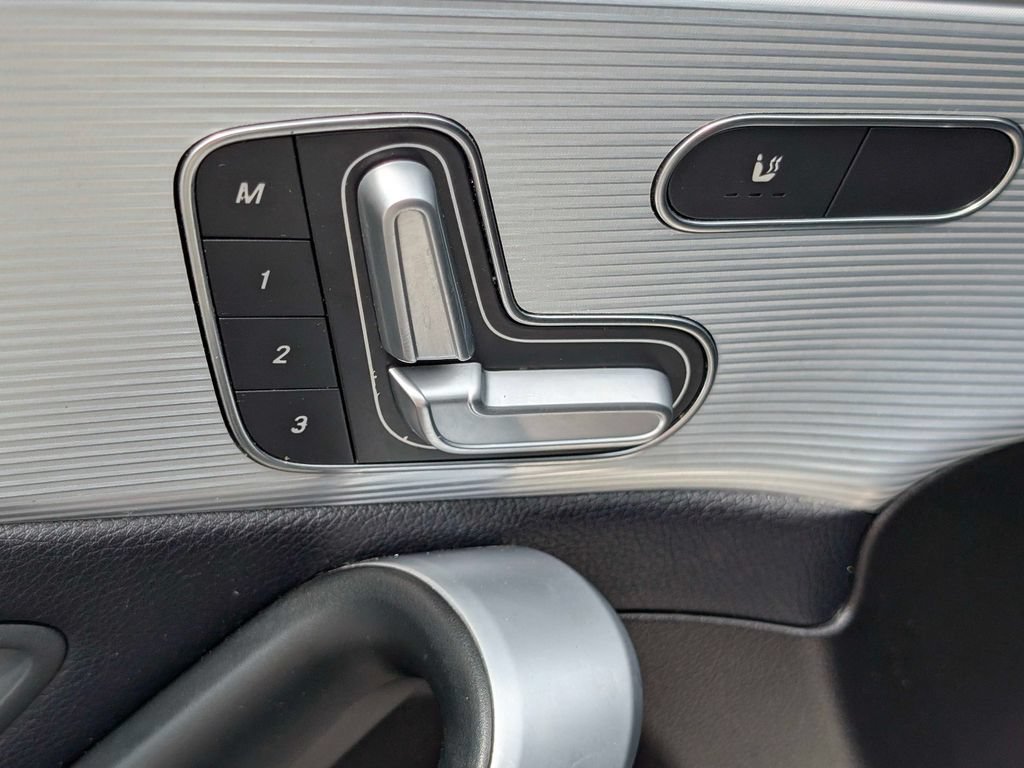 Used 2020 Mercedes-Benz A 220 w/ Premium Package image 16