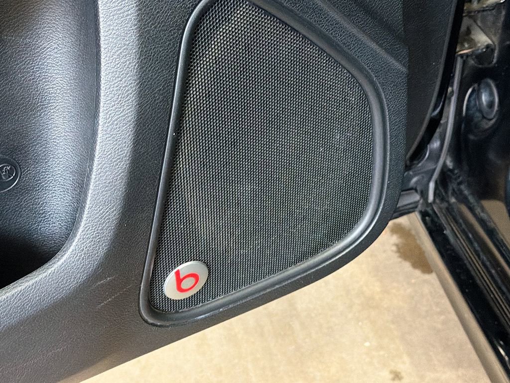 Used 2016 Chrysler 300 S image 18