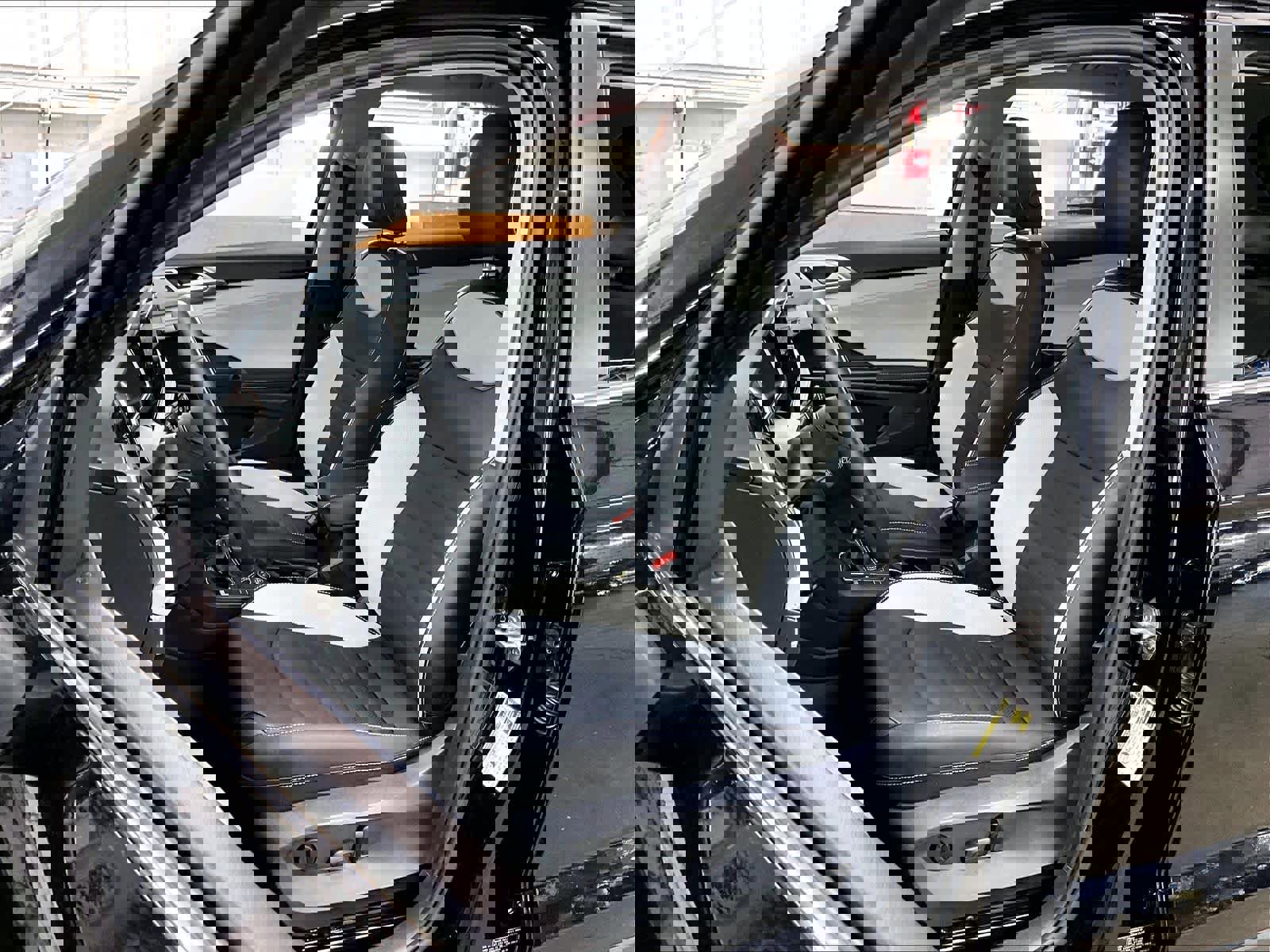 Used 2025 Volkswagen Taos SEL image 28