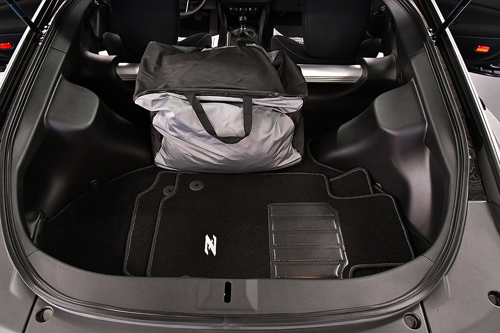 Used 2026 Nissan Z Sport w/ Floor Mat Package RWD image 28