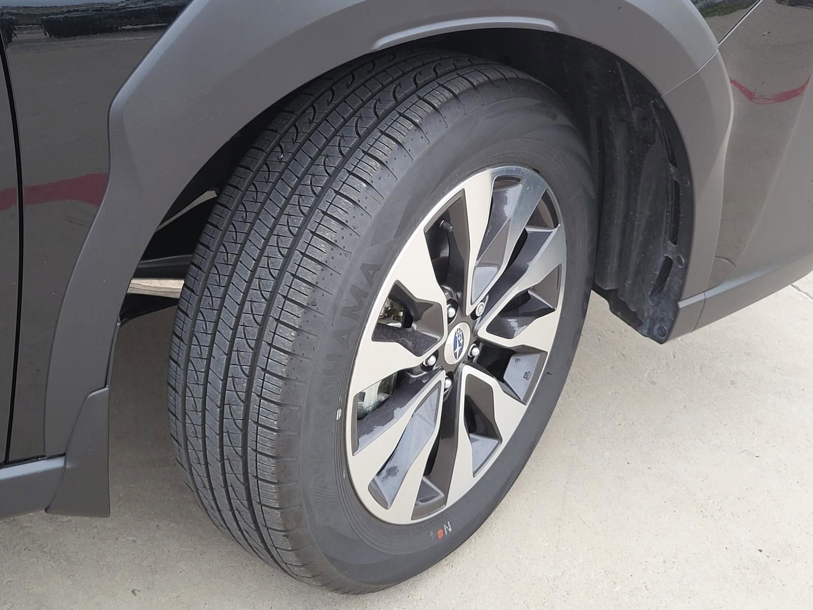 Certified 2025 Subaru Outback Limited XT AWD/4WD image 6
