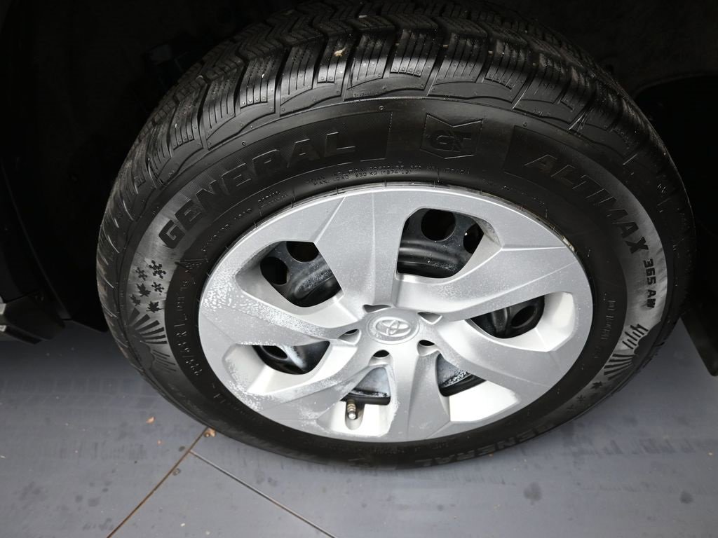 Certified 2023 Toyota RAV4 LE image 15
