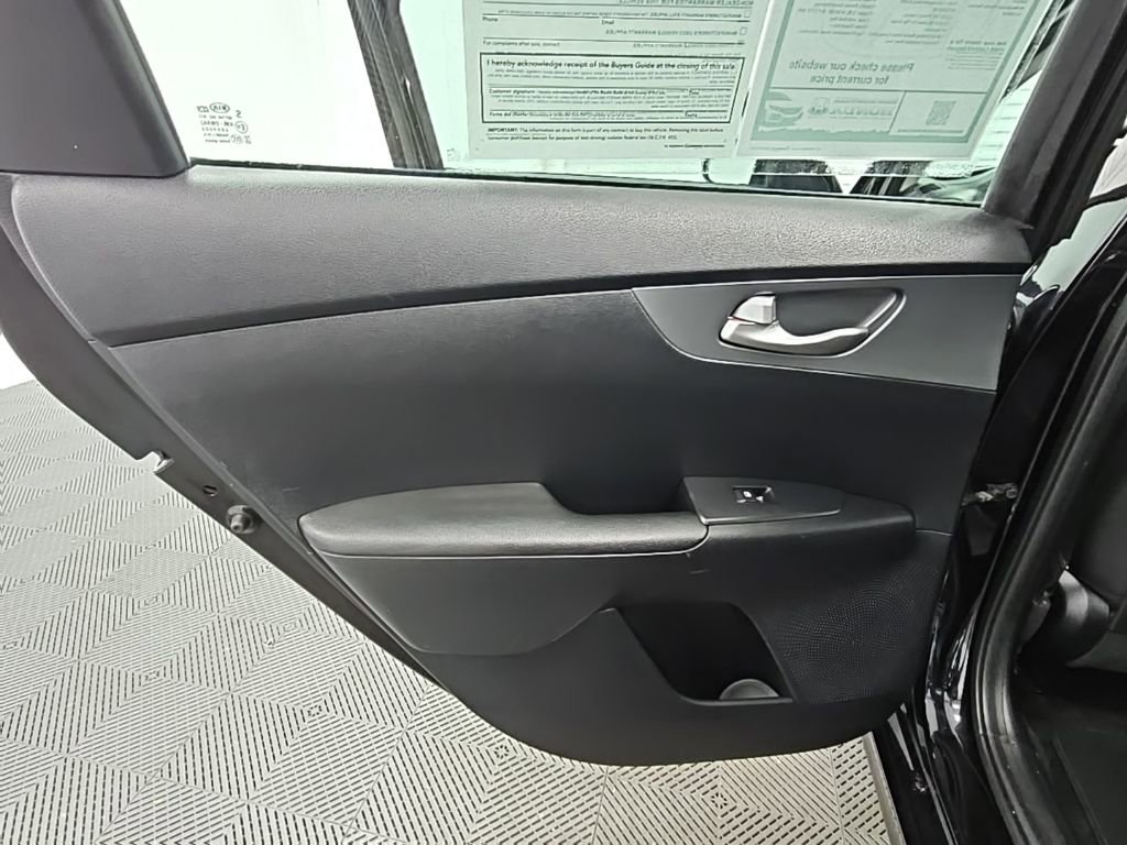 Used 2019 Kia Forte LXS image 28