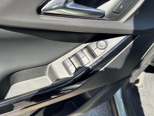 Used 2025 Chevrolet Equinox LT w/ Safety and Technology Package image 22