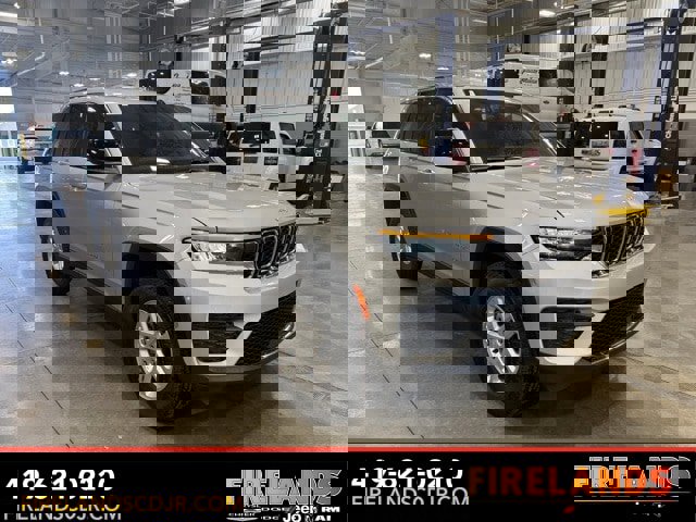 New 2025 Jeep Grand Cherokee Laredo w/ Luxury Tech Group I image 1