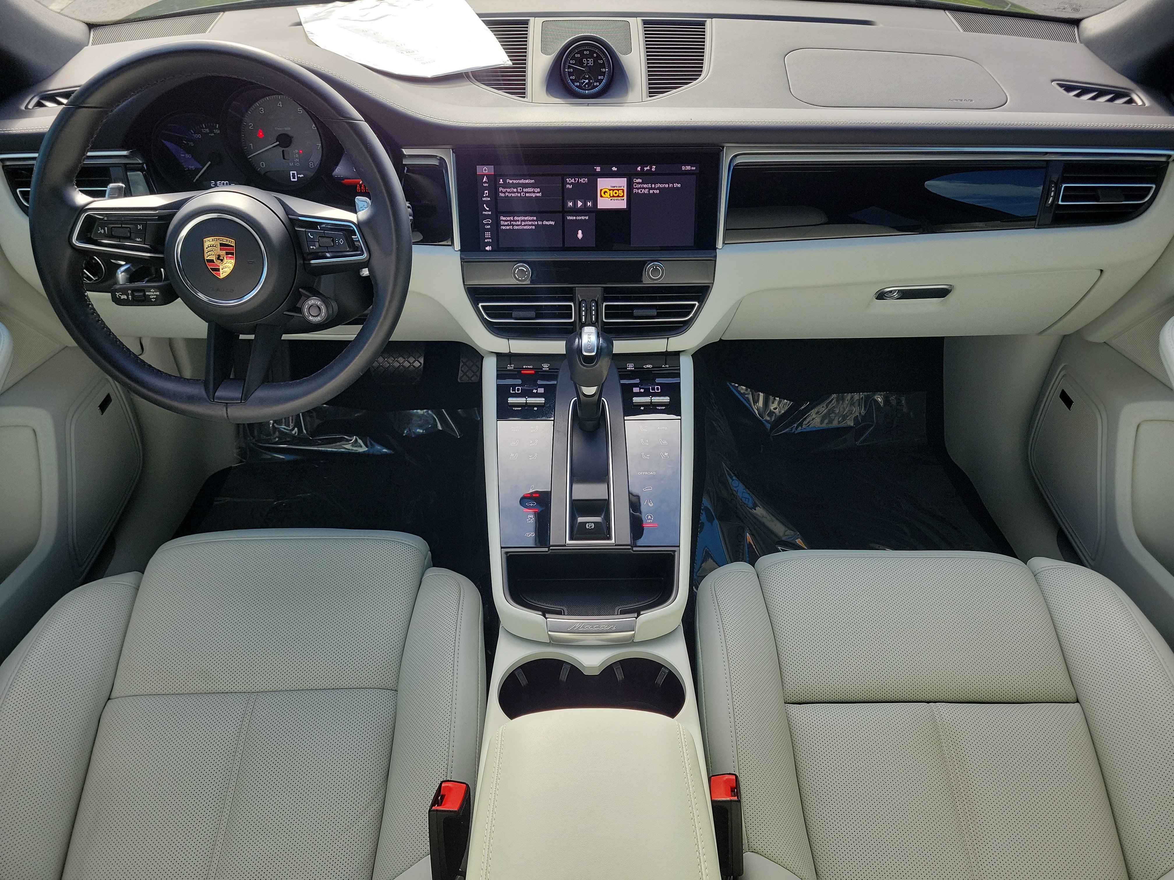 Used 2024 Porsche Macan S AWD/4WD image 13