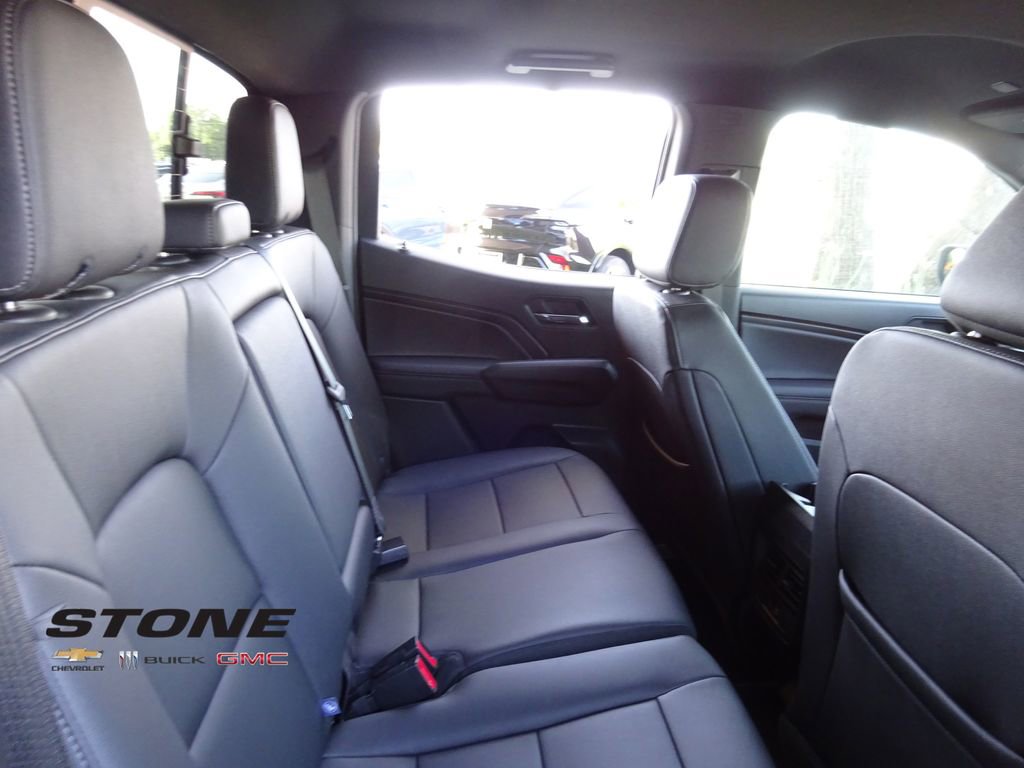 Used 2025 Chevrolet Colorado LT w/ LT Convenience Package AWD/4WD image 23